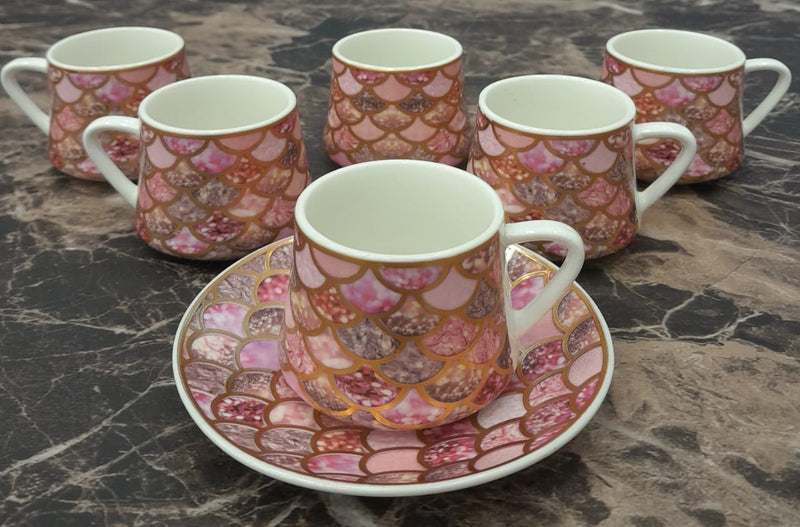 C.S. Coffee cups & saucer Pink scales